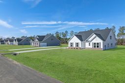 148 Furnies Place photo 4