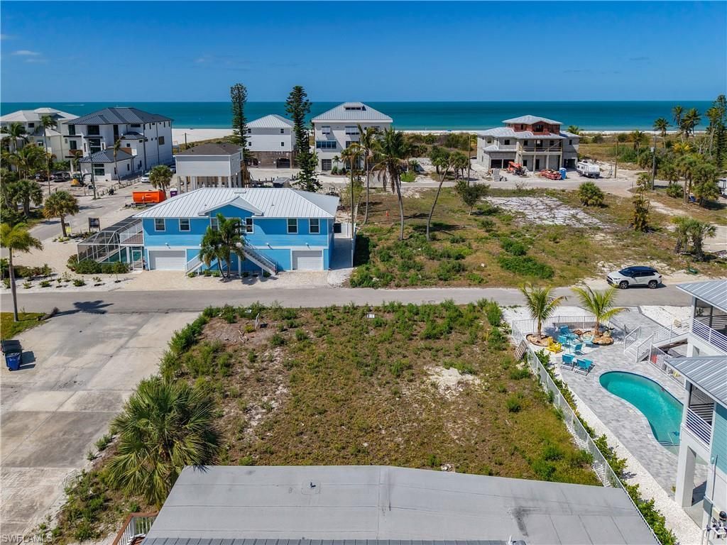 6081 Shelby Ln, Fort Myers Beach, FL 33931 Photo