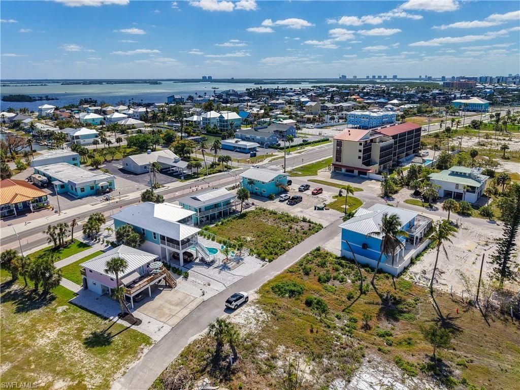 6081 Shelby Ln, Fort Myers Beach, FL 33931 Photo