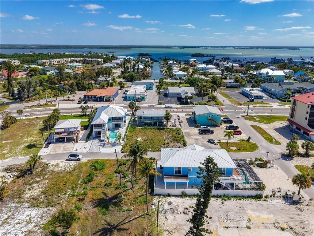 6081 Shelby Ln, Fort Myers Beach, FL 33931 Photo