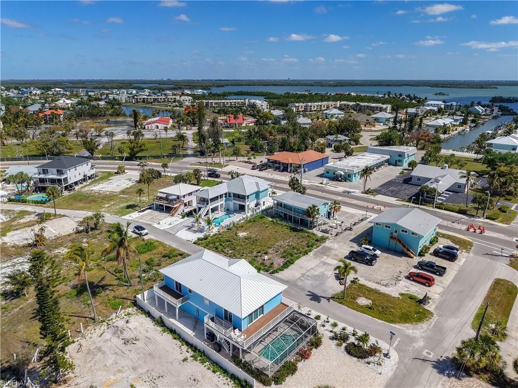6081 Shelby Ln, Fort Myers Beach, FL 33931 Photo