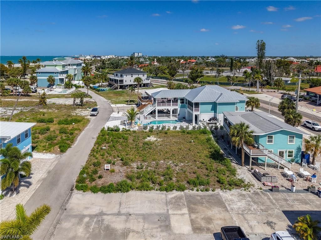 6081 Shelby Ln, Fort Myers Beach, FL 33931 Photo