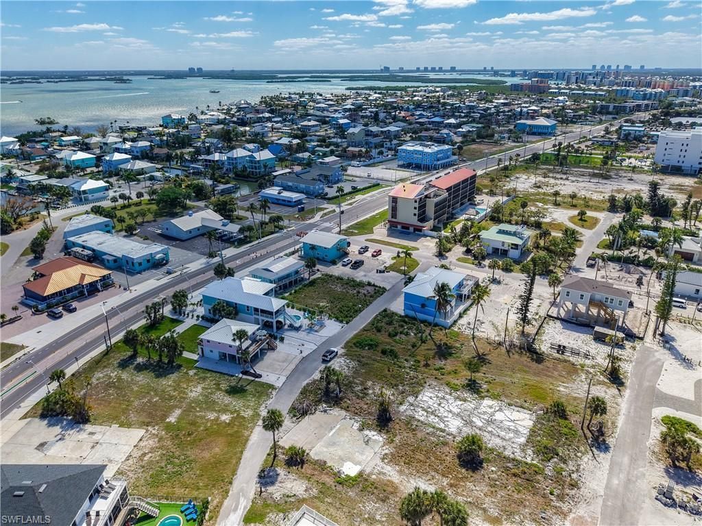 6081 Shelby Ln, Fort Myers Beach, FL 33931 Photo