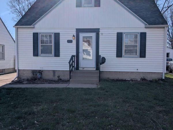 317 N Grange Ave, Sioux Falls, SD 57104
