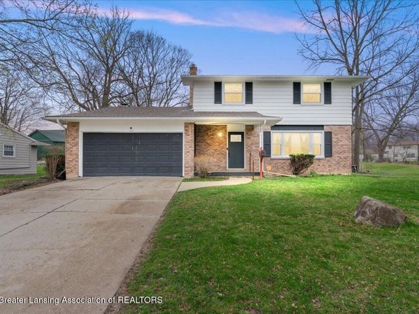 3720 Glasgow Drive, Lansing, MI 48911