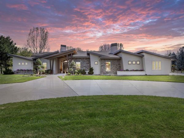 2094 N Vizcaya Way, Eagle, ID 83616