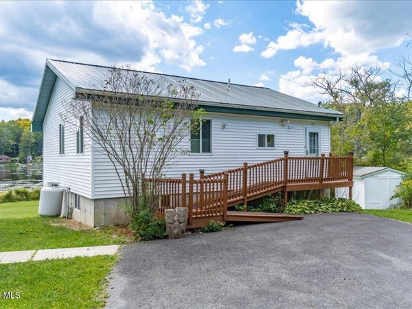 24 E Shore Drive, East Berne, NY 12059