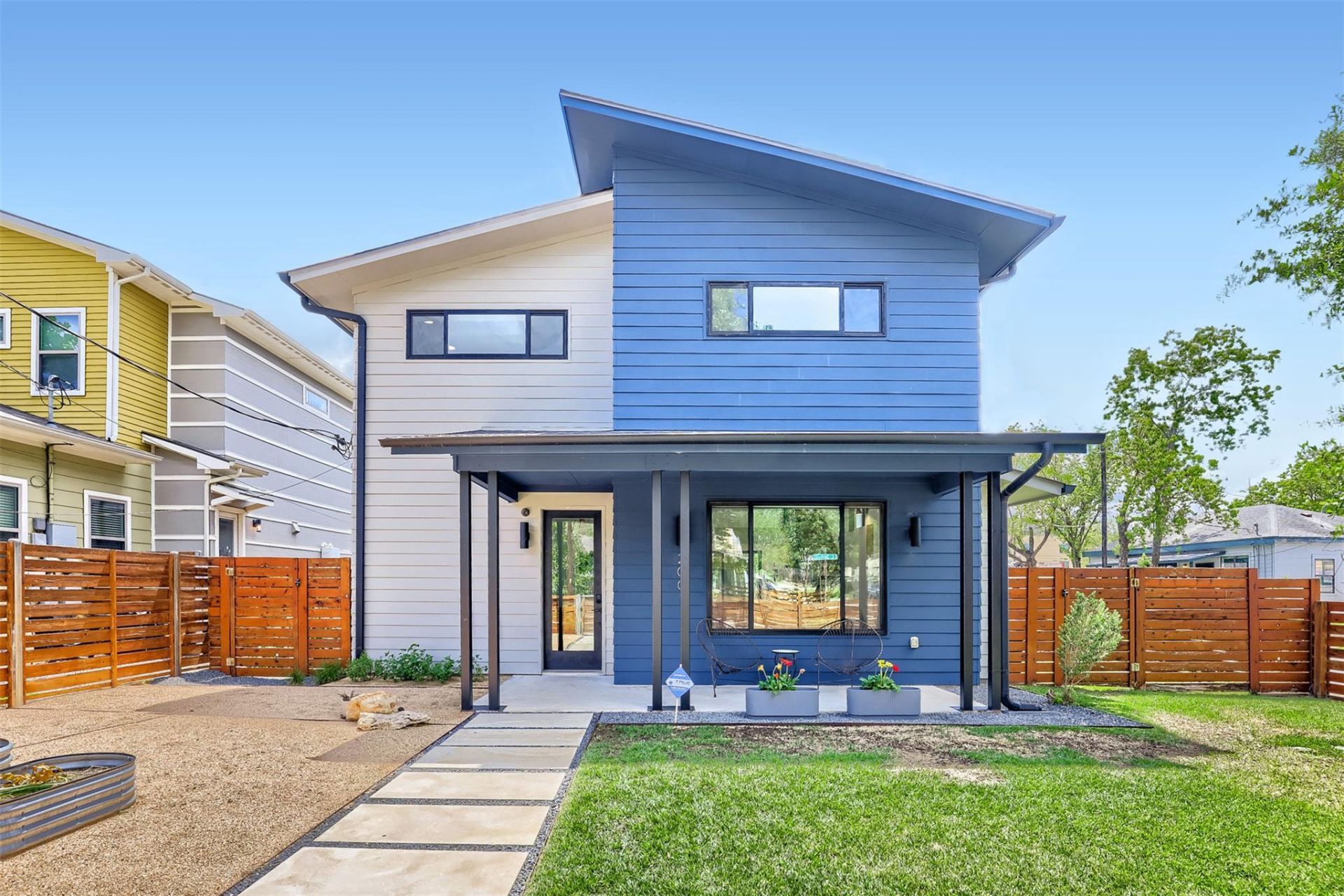 2001 Sl Davis Ave , Austin, TX 78702 Main Photo