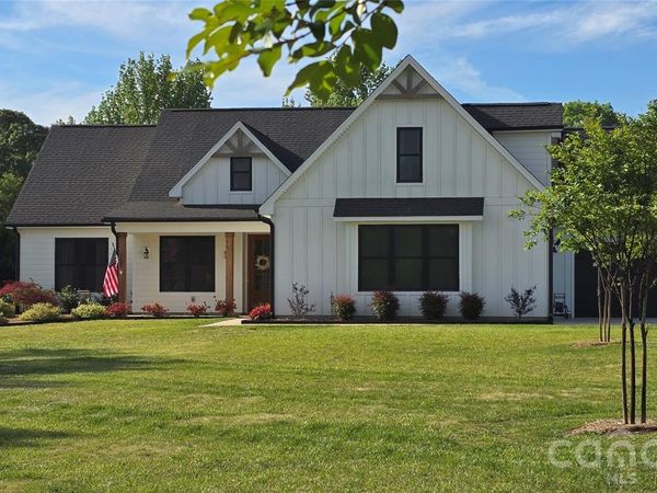 5282 Lake Glenn Drive, Stanfield, NC 28163