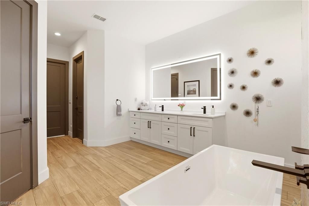 3325 SW 8th Ct, Cape Coral, FL 33914 Photo