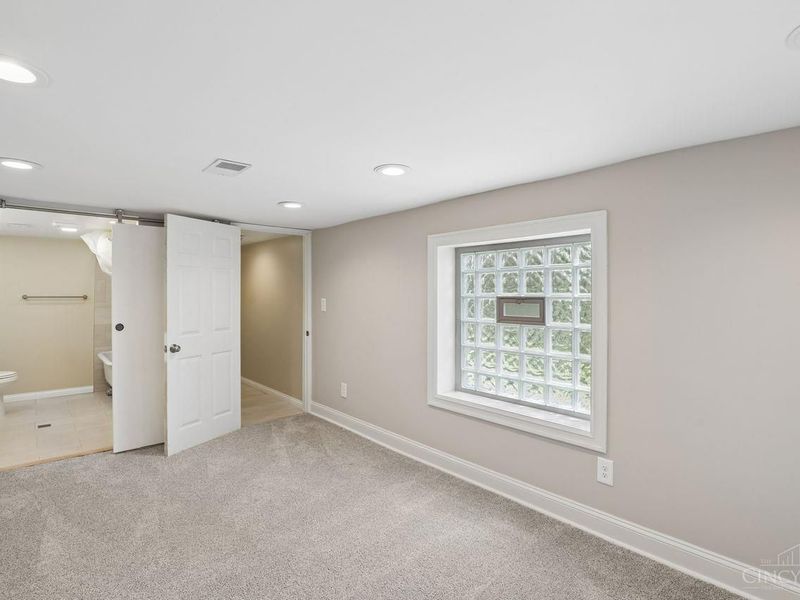 6015 Eleanor Street, Fairfax, OH 45227 Photo 17