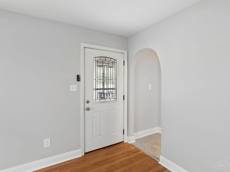 6015 Eleanor Street, Fairfax, OH 45227 Photo 3