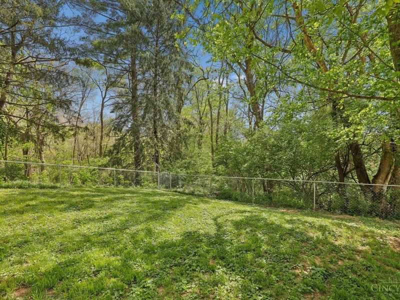 6015 Eleanor Street, Fairfax, OH 45227 Photo 34