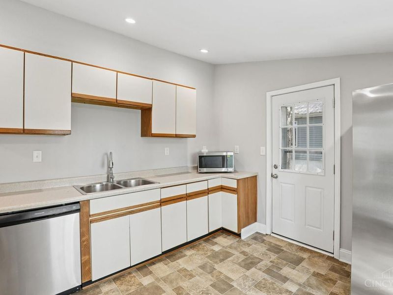 6015 Eleanor Street, Fairfax, OH 45227 Photo 9