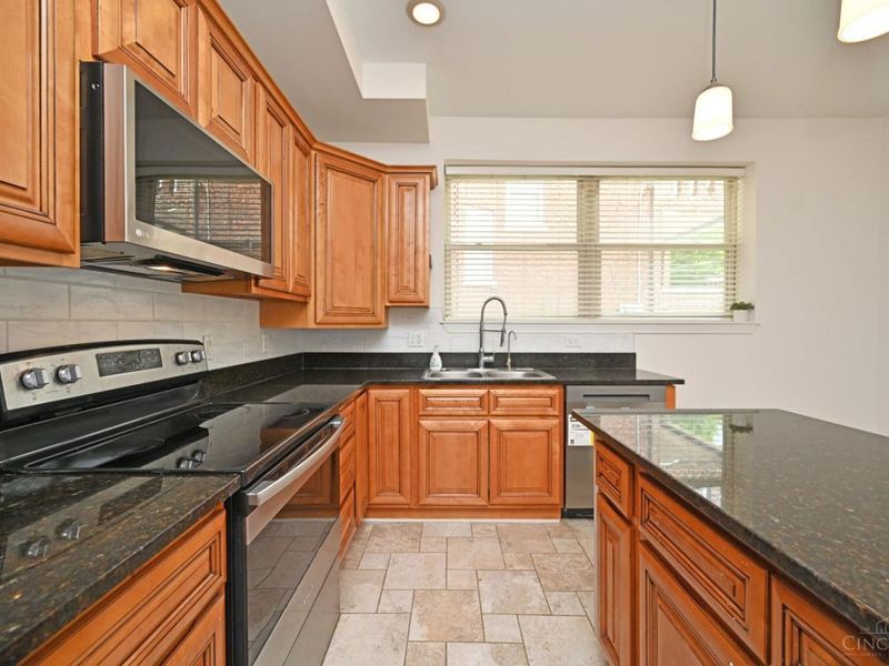 580 Howell Avenue, Cincinnati, OH 45220 Photo 27