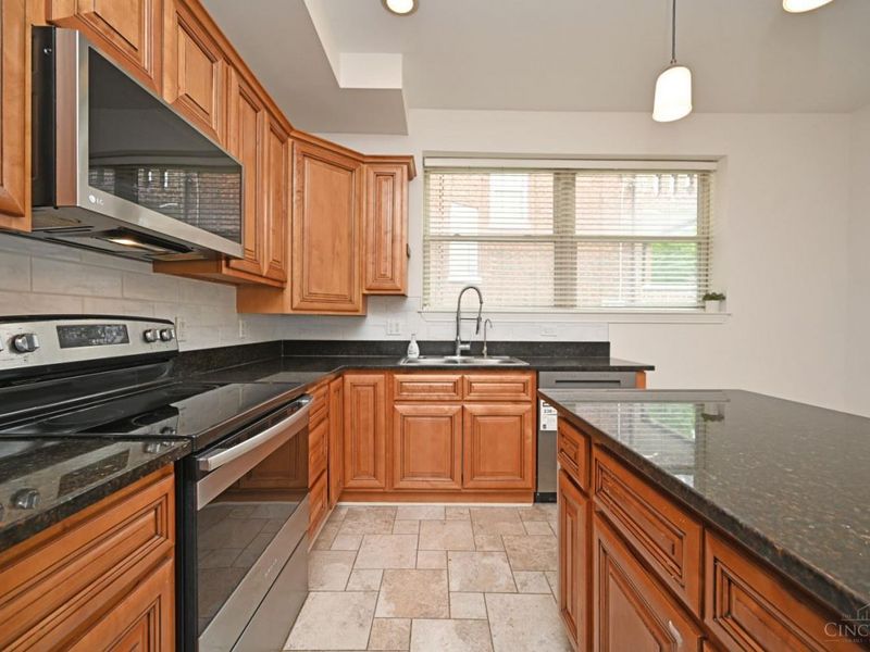 580 Howell Avenue, Cincinnati, OH 45220 Photo 30