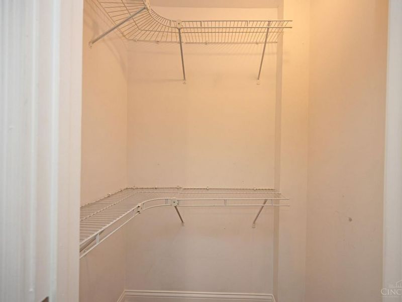 580 Howell Avenue, Cincinnati, OH 45220 Photo 52