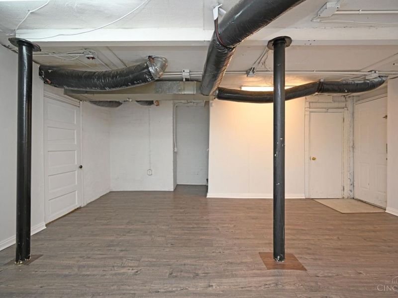 580 Howell Avenue, Cincinnati, OH 45220 Photo 71