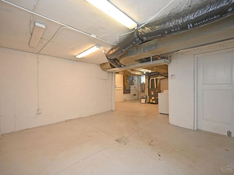 580 Howell Avenue, Cincinnati, OH 45220 Photo 73