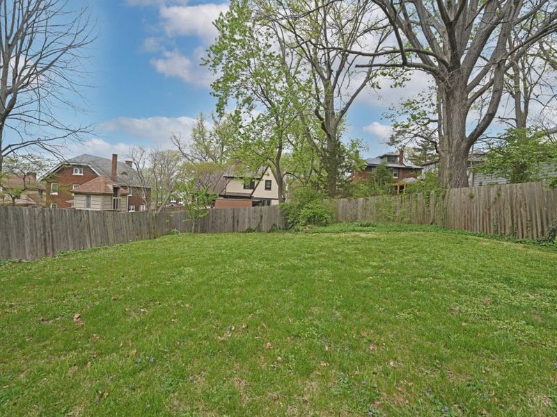 580 Howell Avenue, Cincinnati, OH 45220 Photo 87