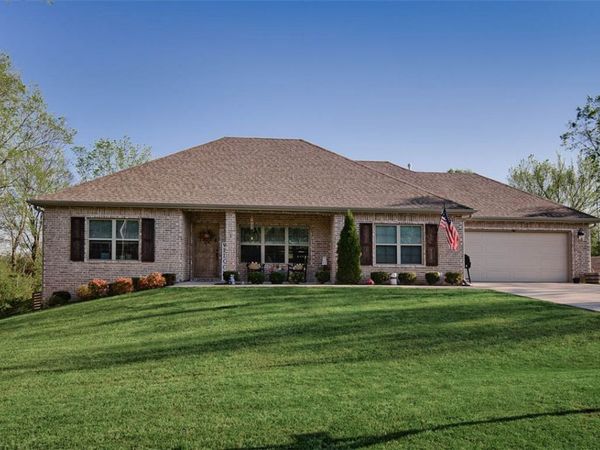 1 Cannich Place , Bella Vista, AR 72715