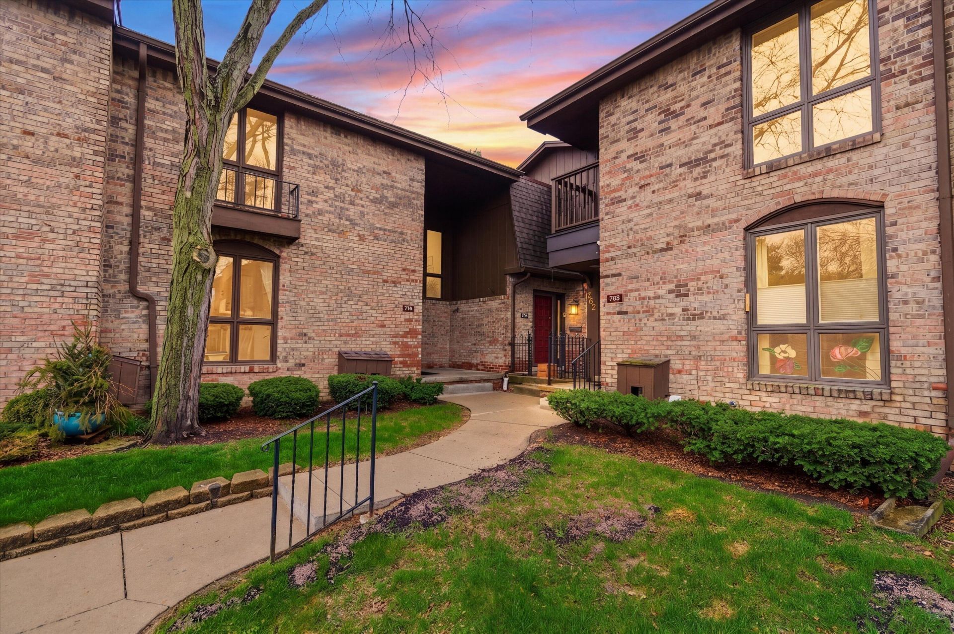 756 Greenhills Drive, Ann Arbor, MI 48105 Main Photo