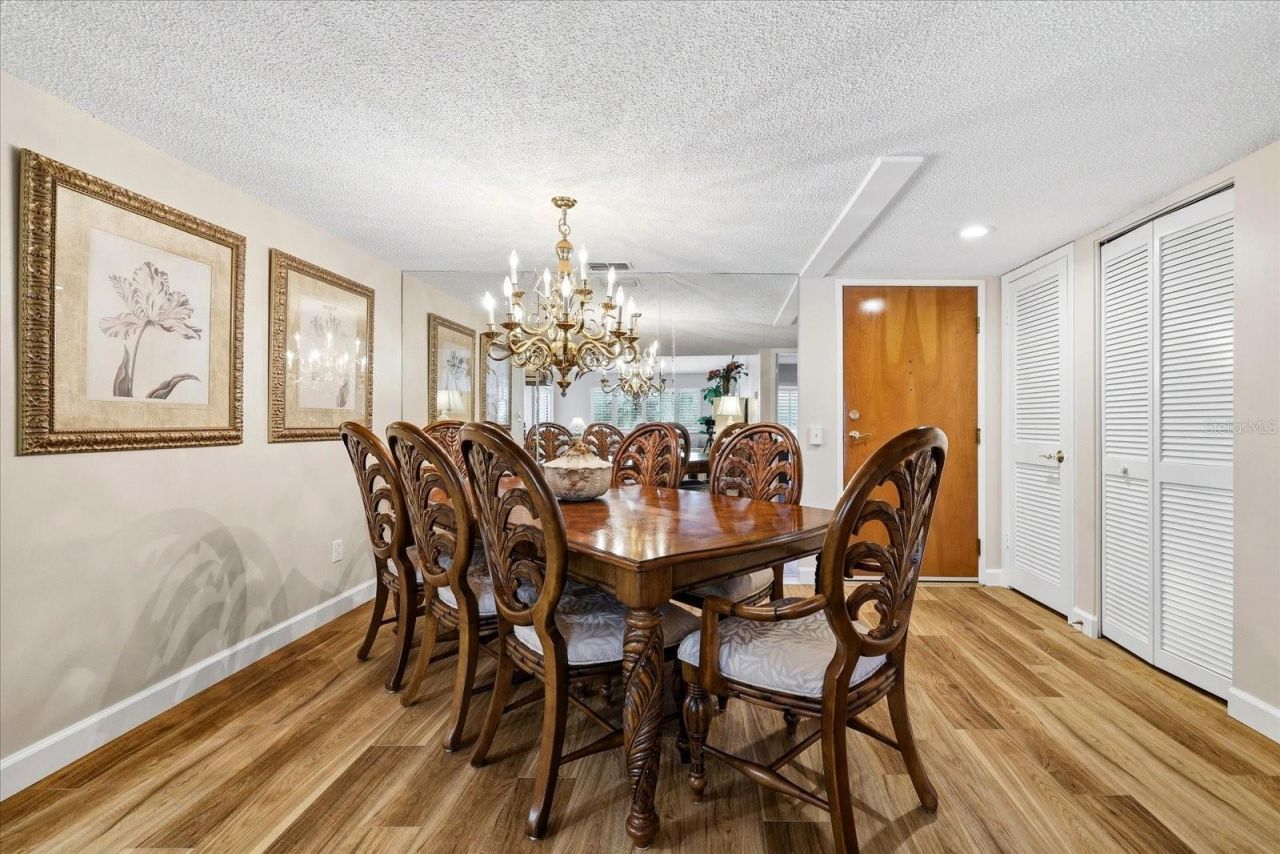 2593 Countryside Boulevard, Unit 7301, Clearwater, FL 33761 Photo