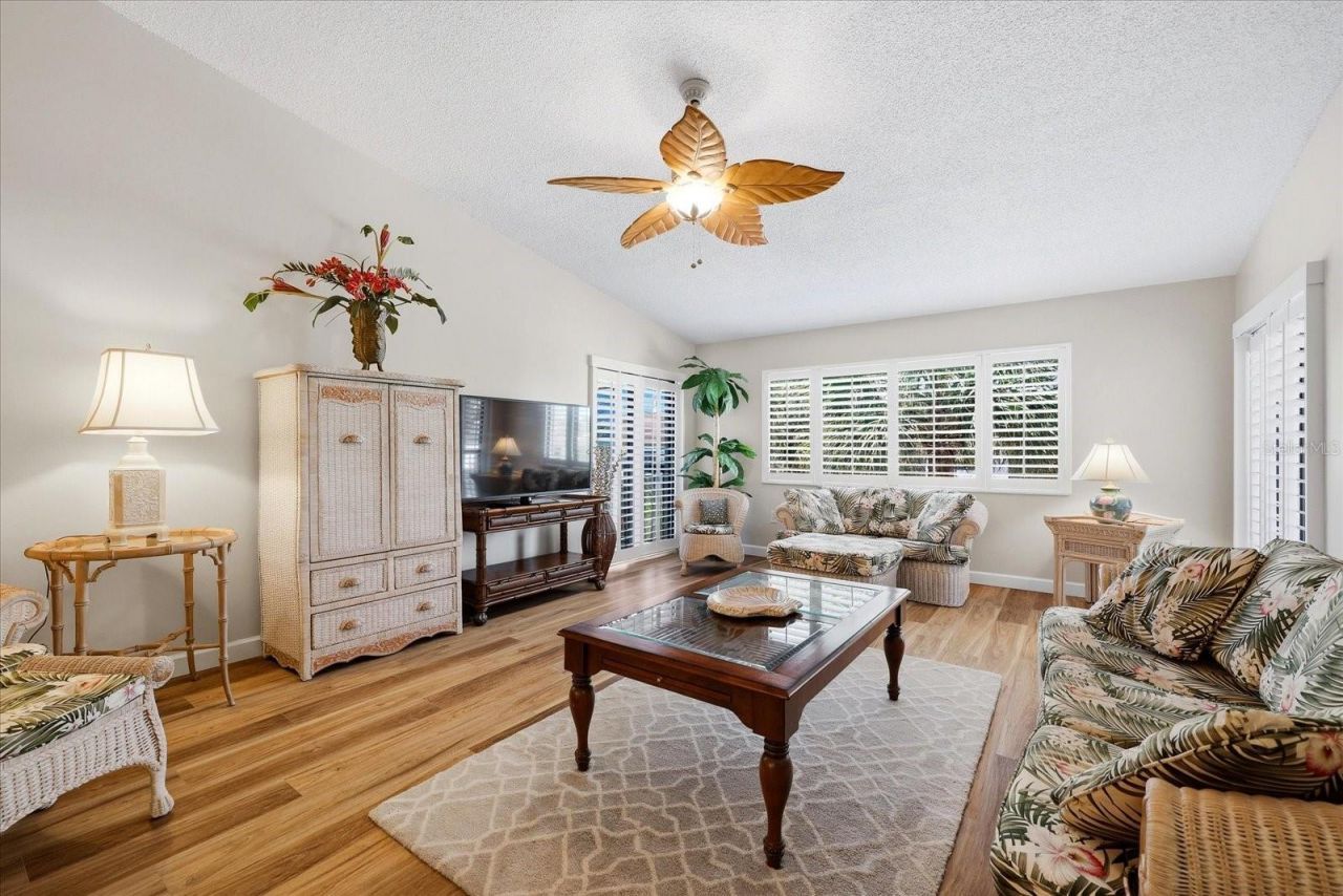 2593 Countryside Boulevard, Unit 7301, Clearwater, FL 33761 Photo