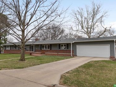 1725 S 76 Avenue , Omaha, NE 68124