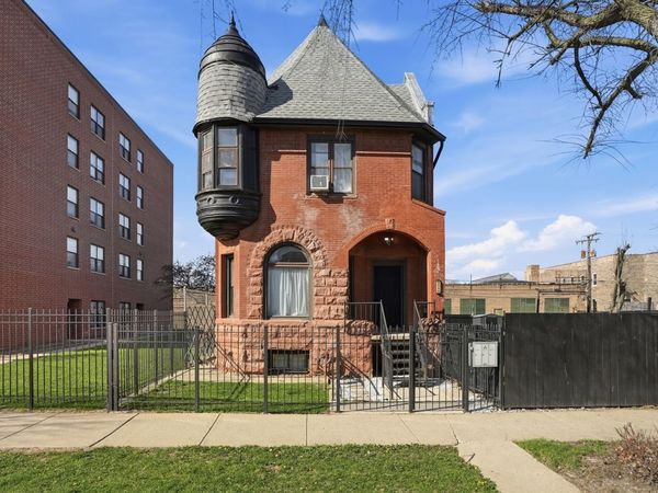 3248 W Maypole Avenue , Chicago, IL 60624
