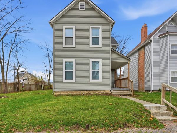 323 W Park Avenue , Columbus, OH 43223