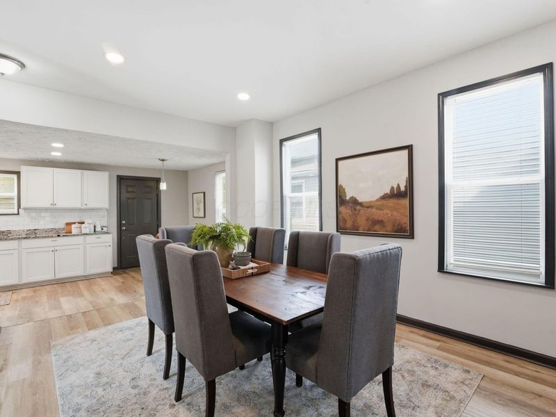 323 W Park Avenue, Columbus, OH 43223 Photo 16