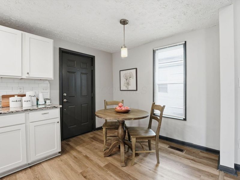 323 W Park Avenue, Columbus, OH 43223 Photo 21