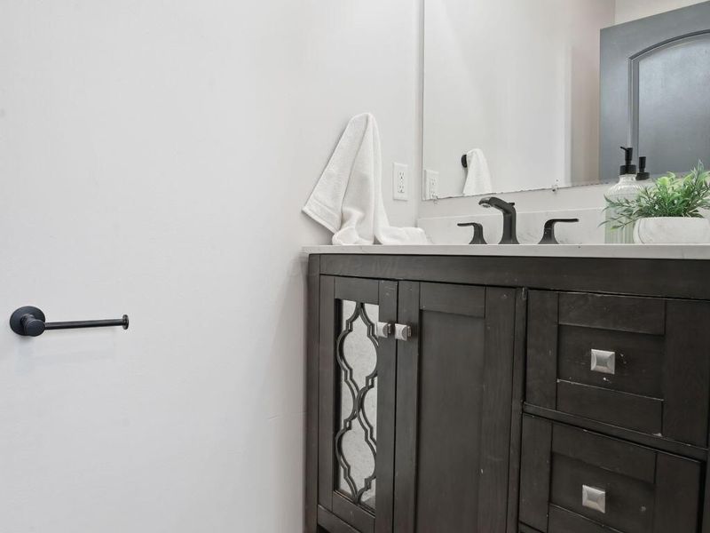 323 W Park Avenue, Columbus, OH 43223 Photo 27