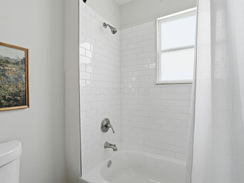 323 W Park Avenue, Columbus, OH 43223 Photo 35