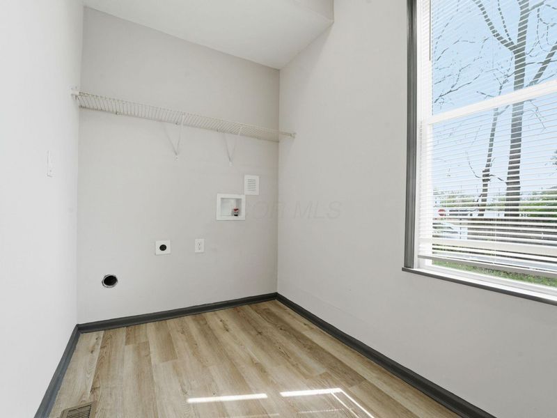 323 W Park Avenue, Columbus, OH 43223 Photo 40