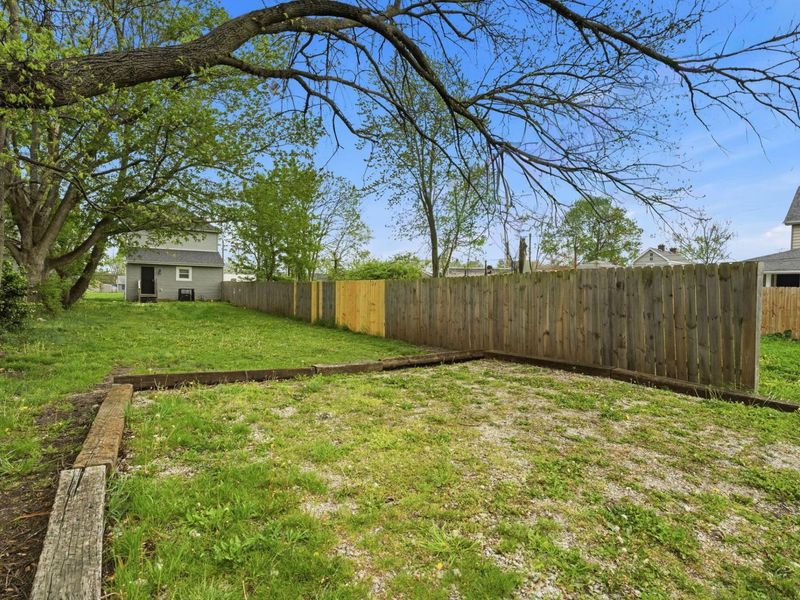 323 W Park Avenue, Columbus, OH 43223 Photo 51