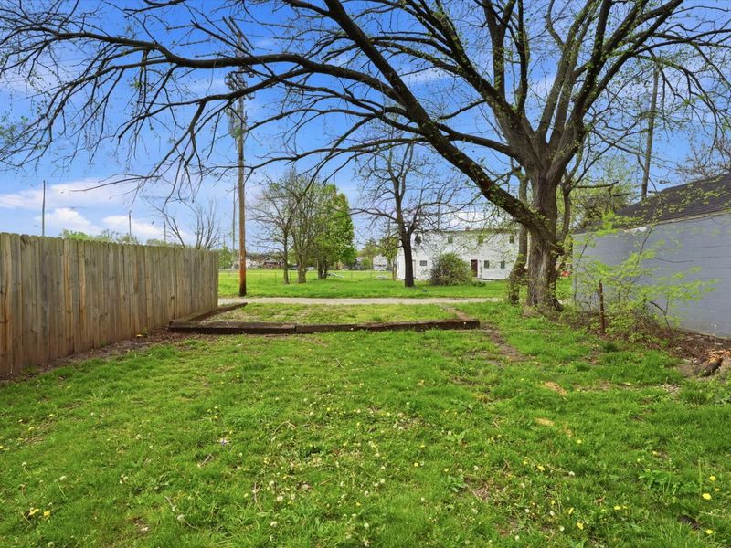 323 W Park Avenue, Columbus, OH 43223 Photo 53