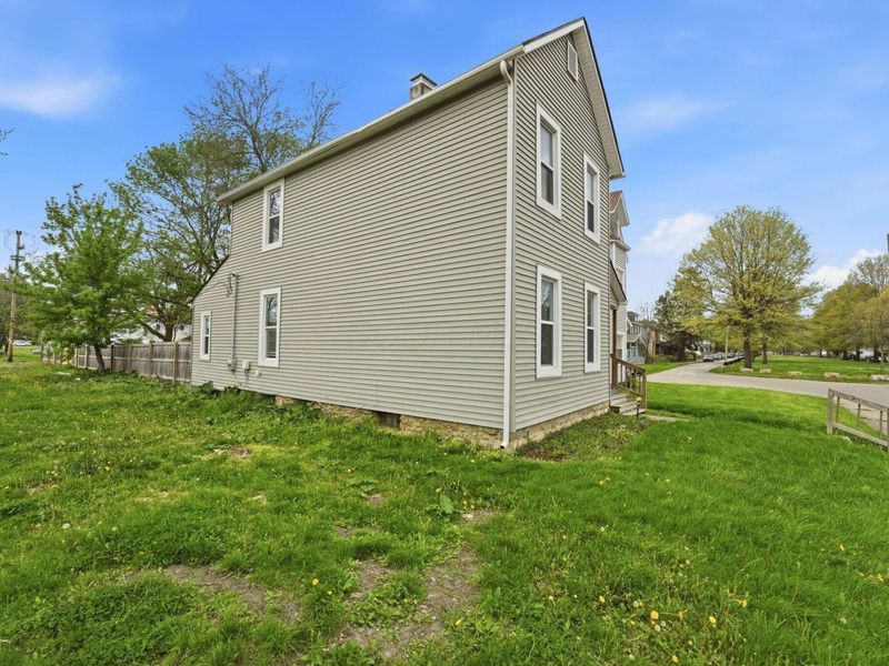 323 W Park Avenue, Columbus, OH 43223 Photo 54