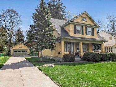 65 Potter Avenue , Orchard Park, NY 14127