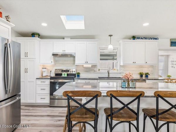 487 N Marlin Circle , Barefoot Bay, FL 32976