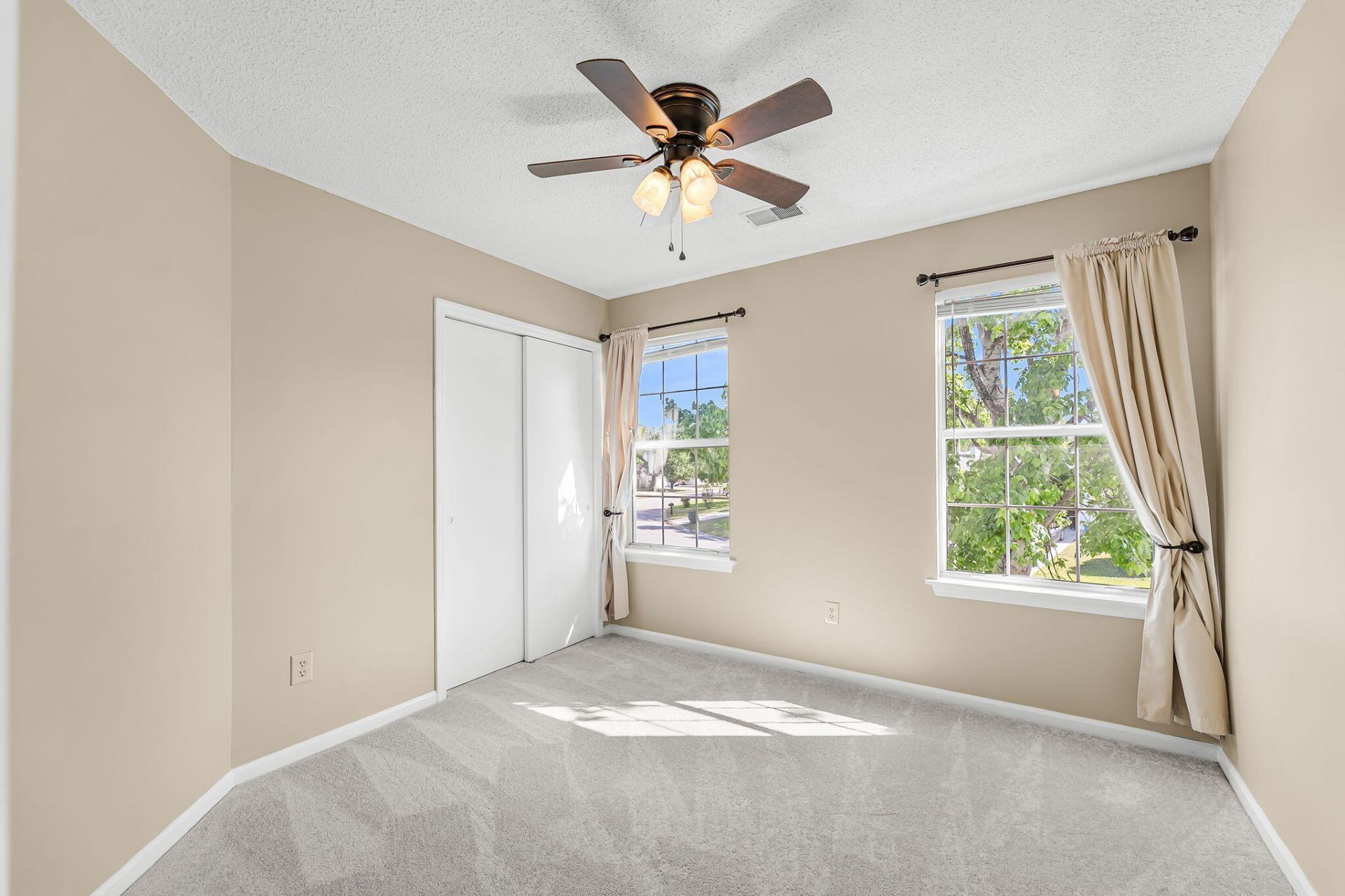 152 Droos Way Photo 21