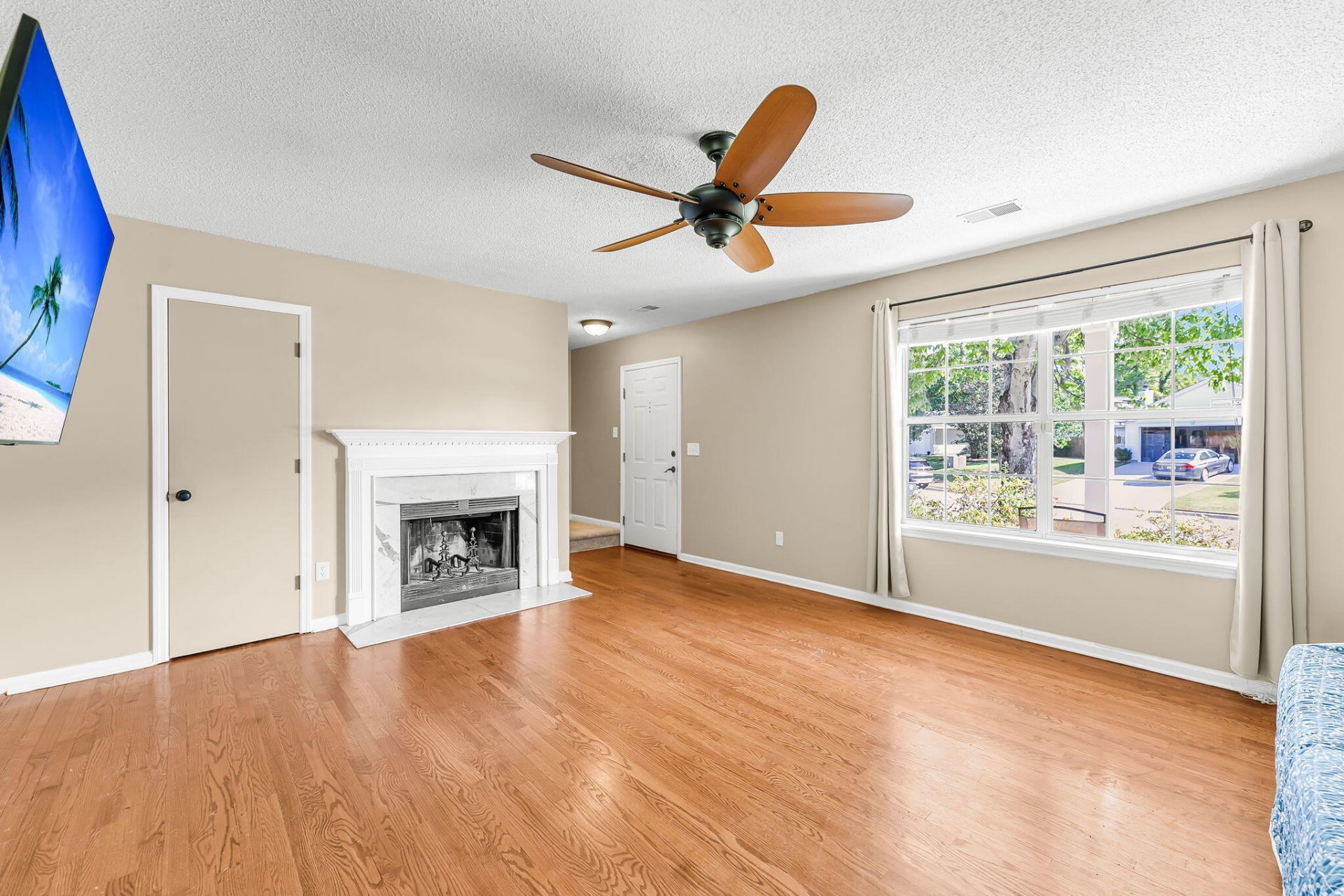 152 Droos Way Photo 7