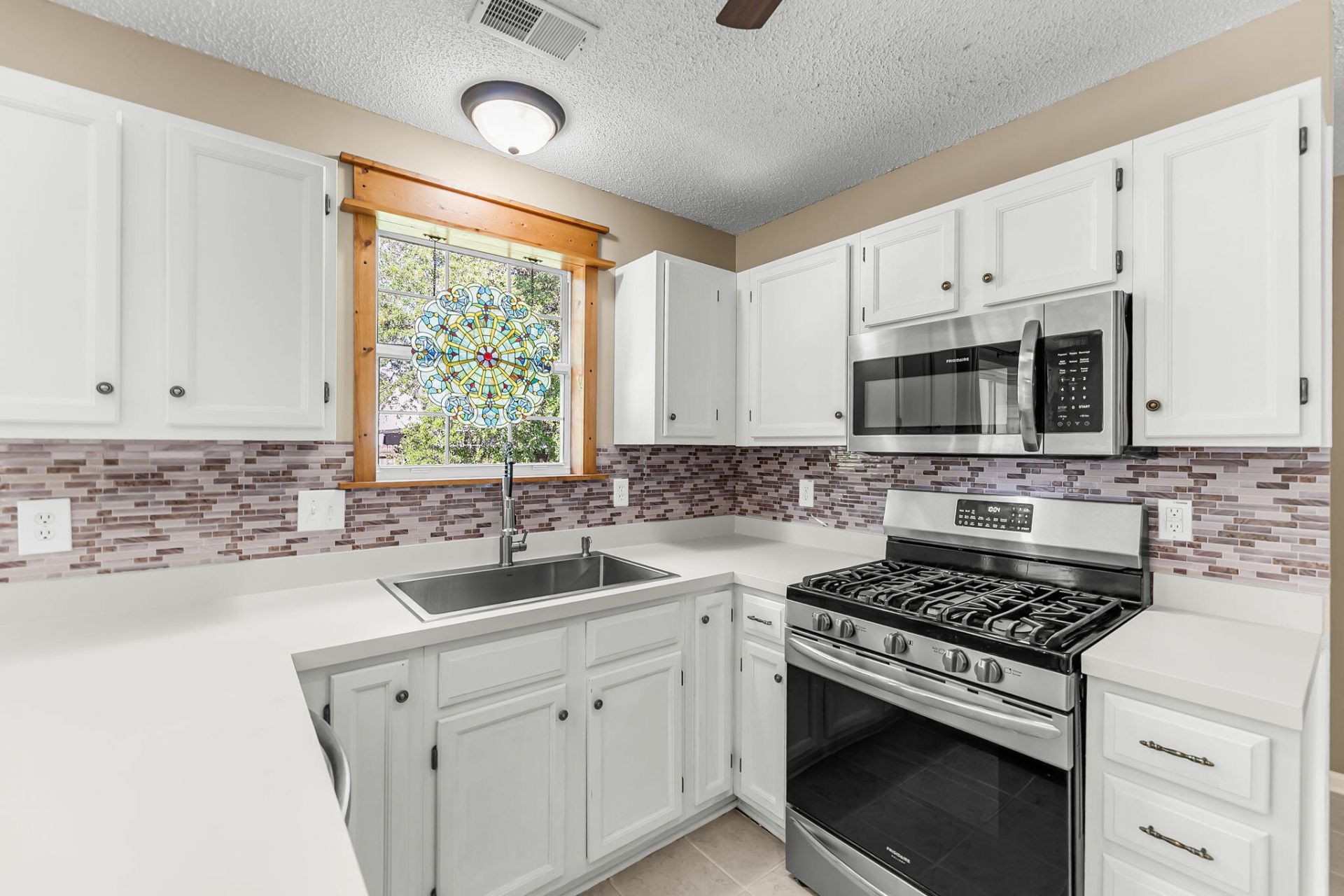 152 Droos Way Photo 9