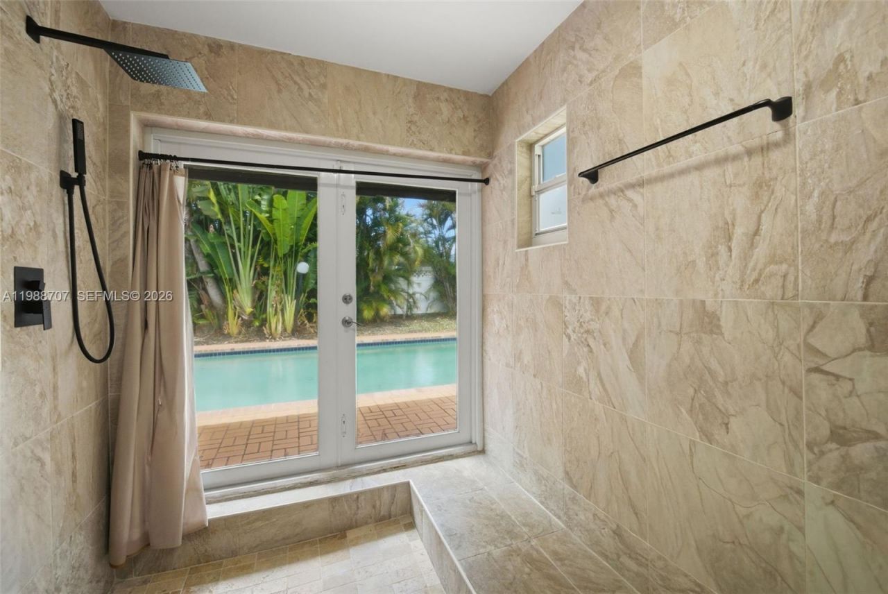 395 NW 89th Ln, Coral Springs, FL 33071 Photo