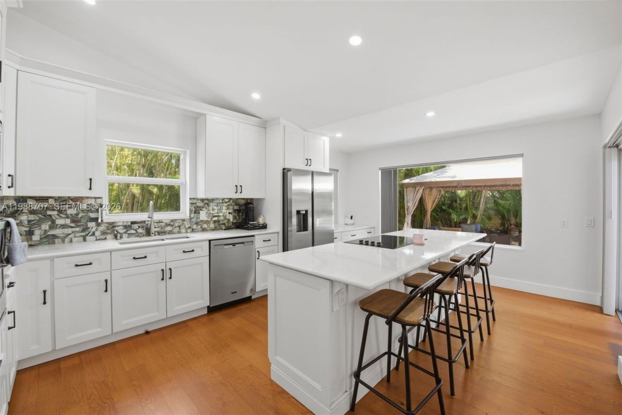 395 NW 89th Ln, Coral Springs, FL 33071 Photo