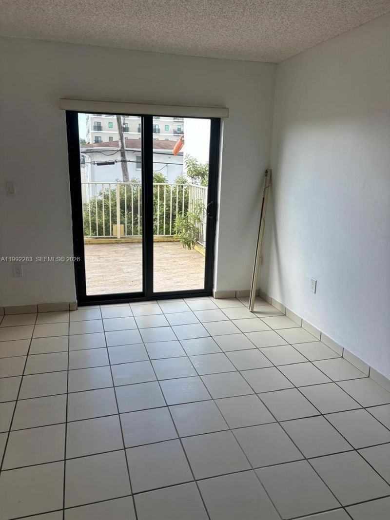 2046 W Flagler St, Unit 205, Miami, FL 33135 Photo