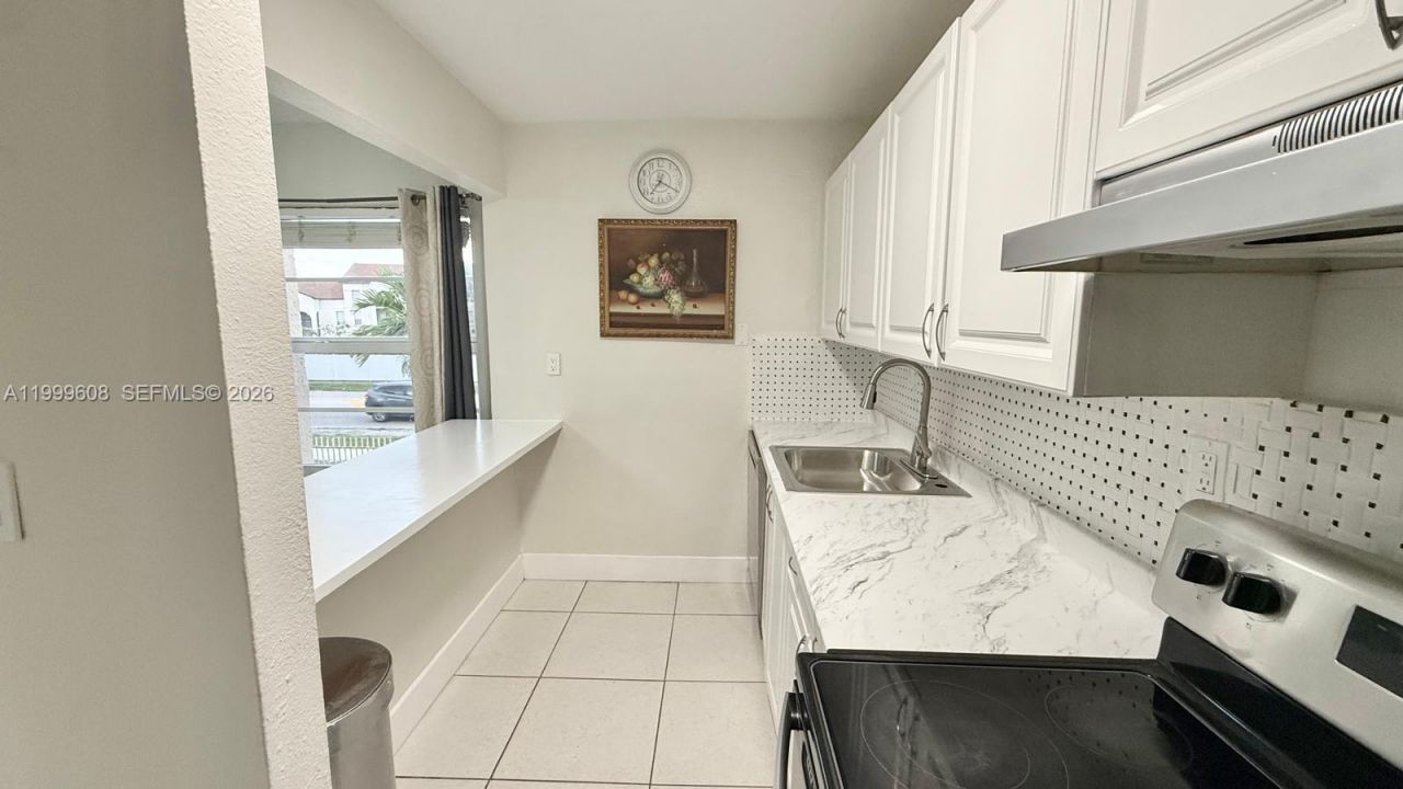17650 NW 68th Ave, Unit A2001, Hialeah, FL 33015 Photo