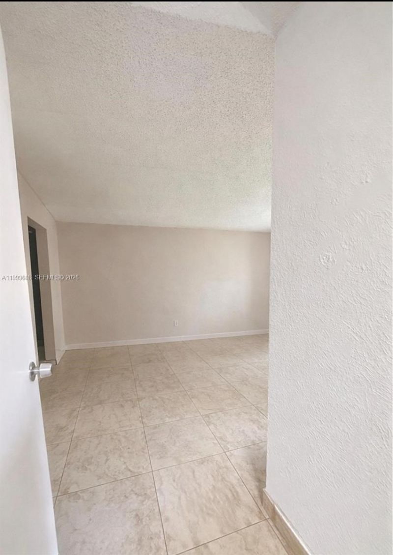 17650 NW 68th Ave, Unit A2001, Hialeah, FL 33015 Photo