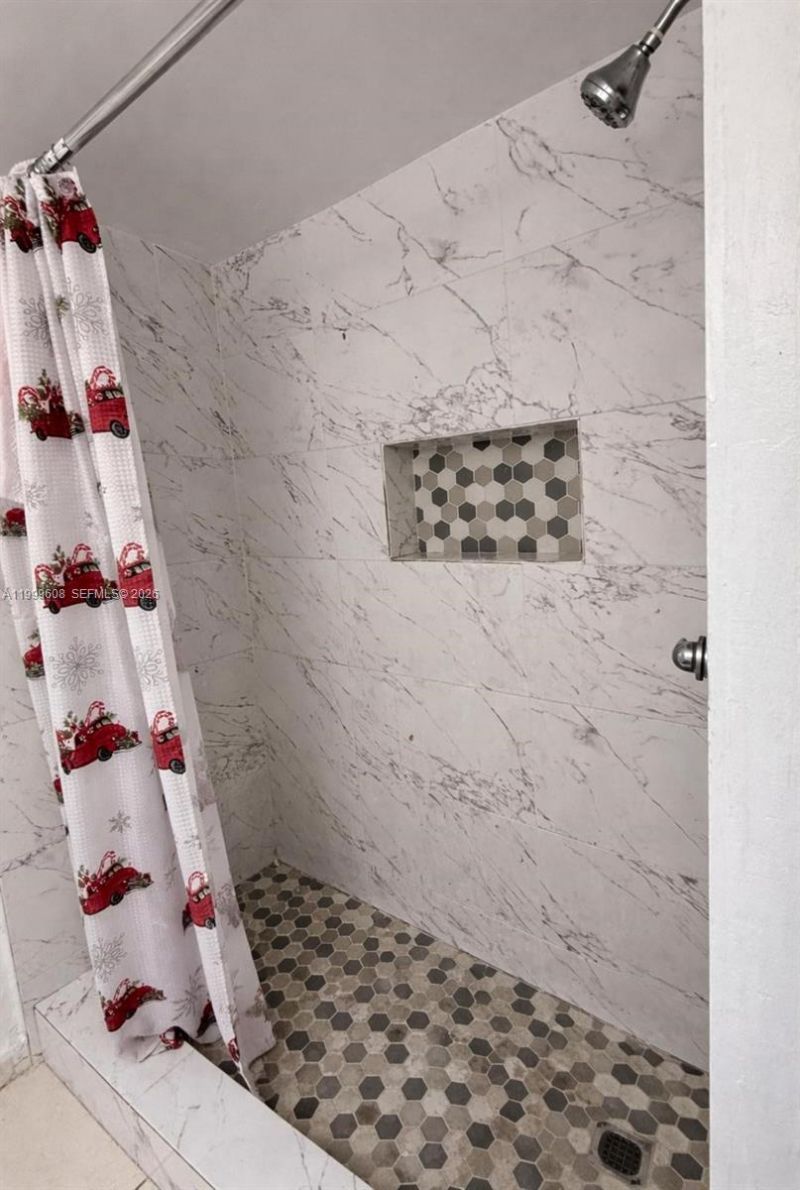 17650 NW 68th Ave, Unit A2001, Hialeah, FL 33015 Photo